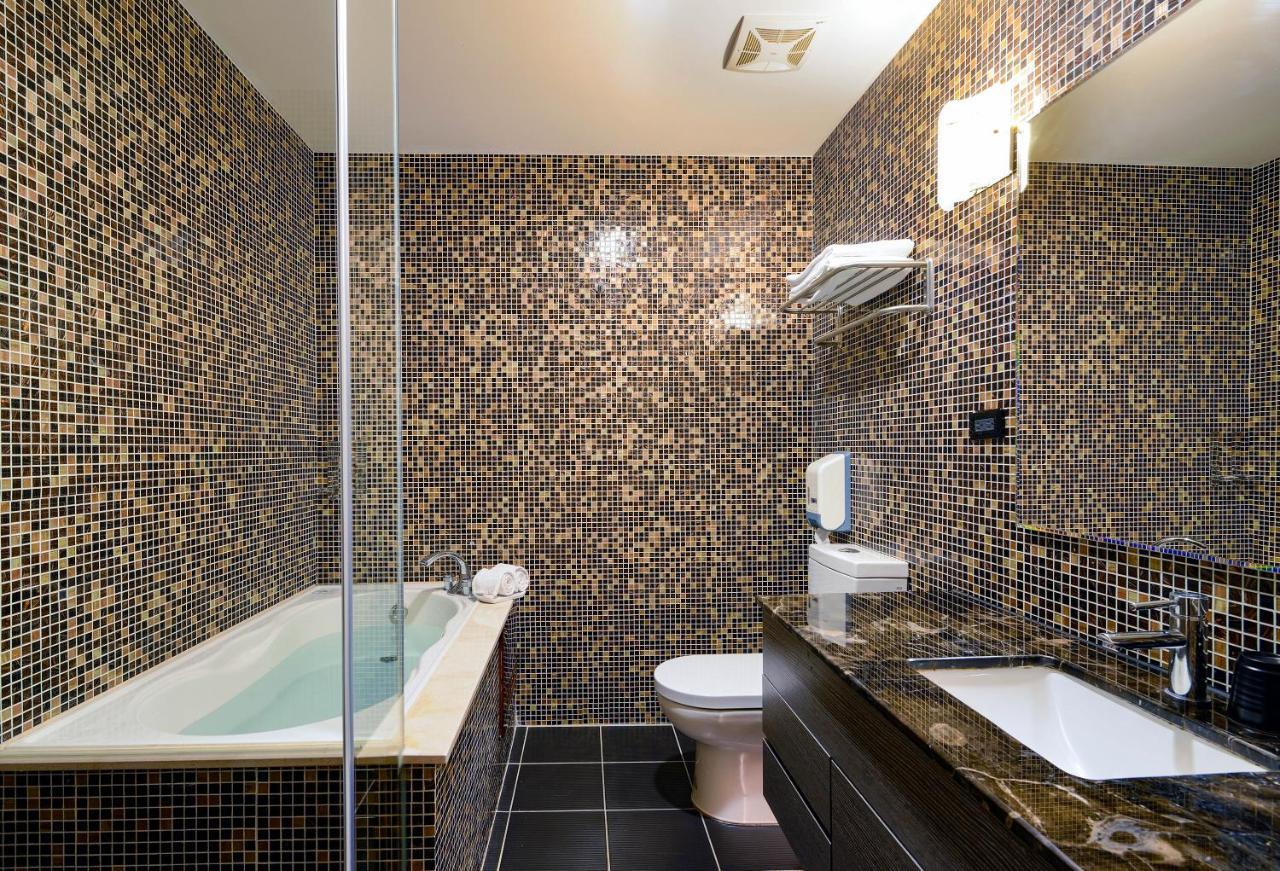 Talmud Hotel Tainan Luaran gambar