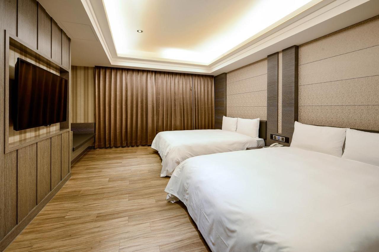 Talmud Hotel Tainan Luaran gambar
